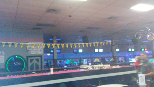 Bowling Alley «Westdale Bowling Center & Lazer Tag», reviews and photos, 2020 Scotty Dr, Cedar Rapids, IA 52404, USA