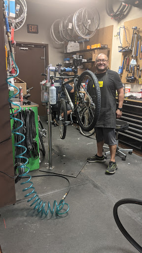 Bicycle Repair Shop «Gotta Ride Bikes», reviews and photos, 4553 North Loop 1604 W #1129, San Antonio, TX 78249, USA