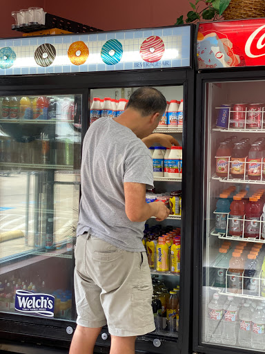 Donut Shop «Denton Donuts», reviews and photos, 505 W University Dr, Denton, TX 76201, USA