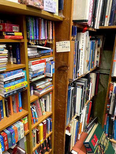 Book Store «Bargain Books», reviews and photos, 14426 Friar St, Van Nuys, CA 91401, USA