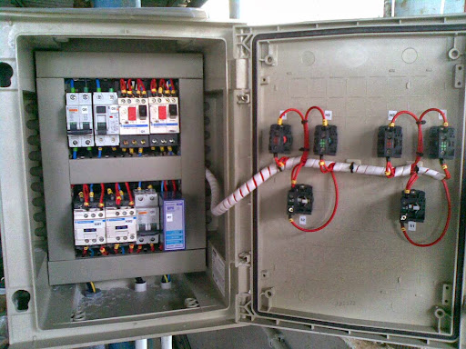 Electricidad R. González en Seseña, Toledo