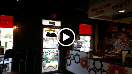 Donut Shop «Mini Doughnut Factory», reviews and photos, 2109 S Dale Mabry Hwy, Tampa, FL 33629, USA