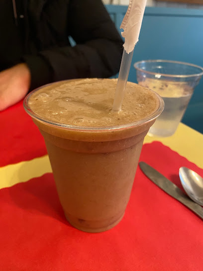 Maggie's Krooked Cafe & Juice Bar