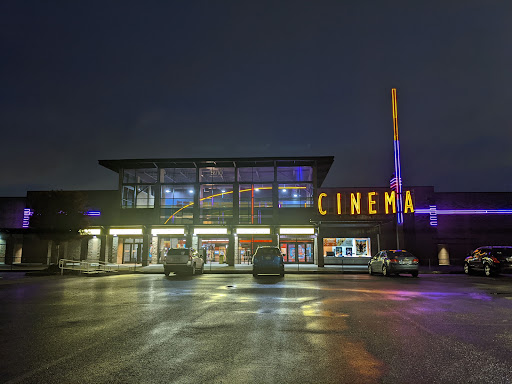 Movie Theater «Regal Cinemas Parkway Plaza 12», reviews and photos, 5910 S 180th St, Tukwila, WA 98188, USA