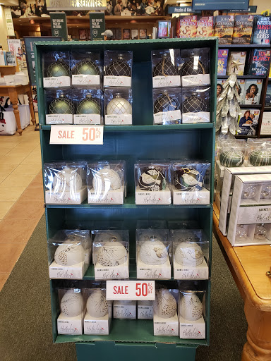 Book Store «Barnes & Noble», reviews and photos, 5380 US-14, Crystal Lake, IL 60014, USA