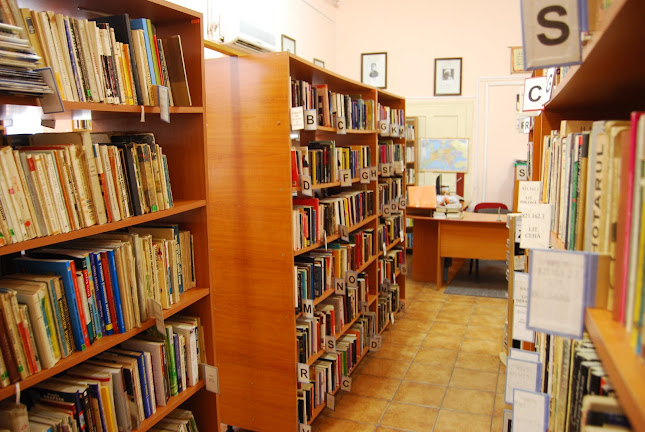Opinii despre Biblioteca Municipală Teodor Murăşanu în <nil> - Bibliotecă