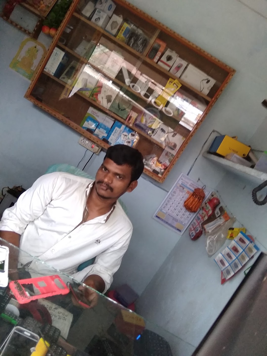 SRI GOWRI MOBILES