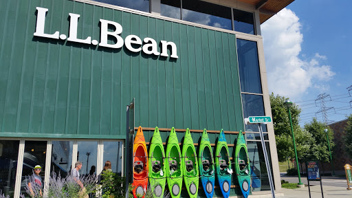 Clothing Store «L.L. Bean», reviews and photos, 1 Ridge Hill Boulevard, Yonkers, NY 10710, USA