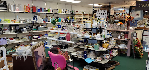 Thrift Store «Life Center Thriftshop», reviews and photos, 6331 6th Ave, Tacoma, WA 98406, USA