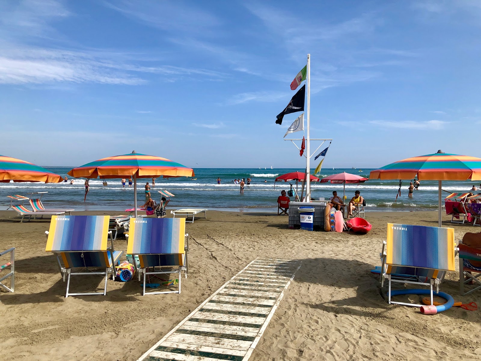 Foto de Playa de Anzio área de complejo turístico de playa