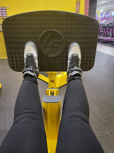 Gym «Planet Fitness - Meriden, CT», reviews and photos, 454 S Broad St, Meriden, CT 06450, USA