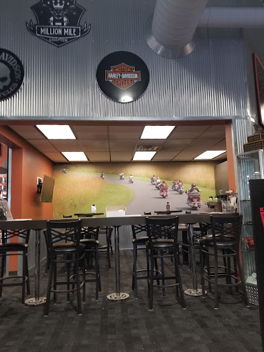 Harley-Davidson Dealer «St. Charles Harley-Davidson», reviews and photos, 3808 W Clay St, St Charles, MO 63301, USA