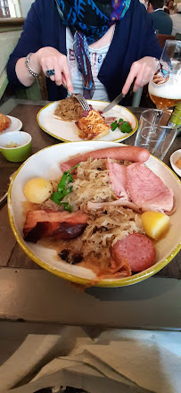 Choucroute d'Alsace du Restaurant français Le Barbier qui fume Vieux Lille - n°3