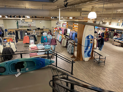 Clothing Store «L.L. Bean», reviews and photos, 101 Cherry St Suite #1020, Burlington, VT 05401, USA