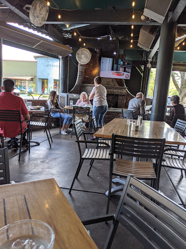 Shopping Mall «Fig Garden Village Shopping Center», reviews and photos, 790 W Shaw Ave, Fresno, CA 93704, USA