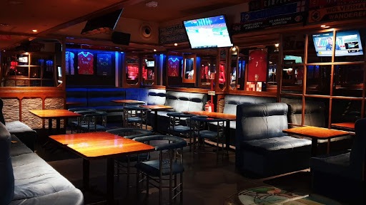 The Lounge - Sports Bar & Bistro