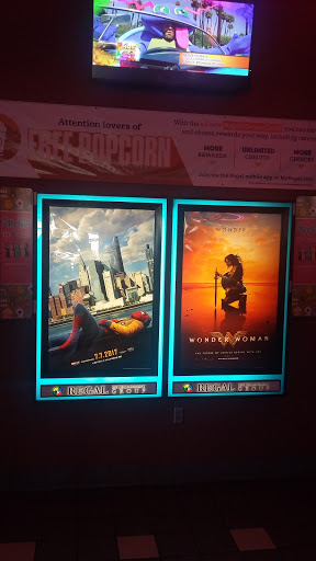 Movie Theater «Regal Cinemas Eastview Mall 13», reviews and photos, 70 Eastview Mall Drive, Victor, NY 14564, USA