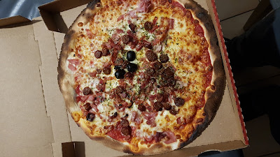 Pizza Hot. Au feu de bois.. à Castres-Gironde
