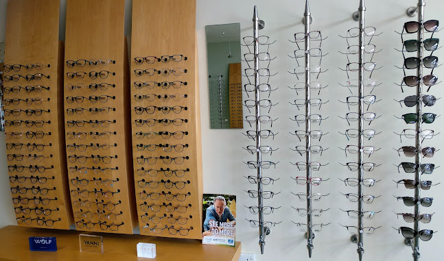 Reviews of John Kaye Optometrist in Bedford - Optician
