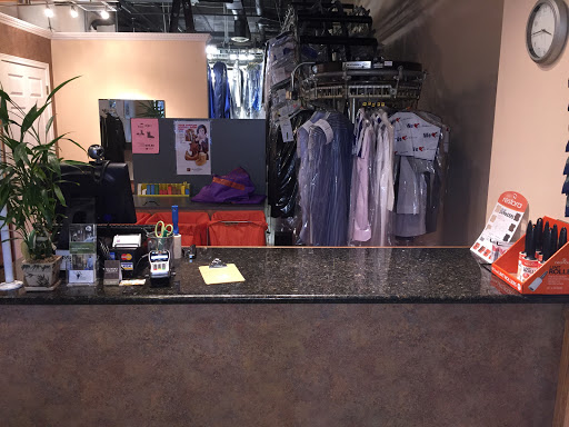 Dry Cleaner «Dexter Dry Cleaners», reviews and photos, 902 Dexter Ave N, Seattle, WA 98032, USA