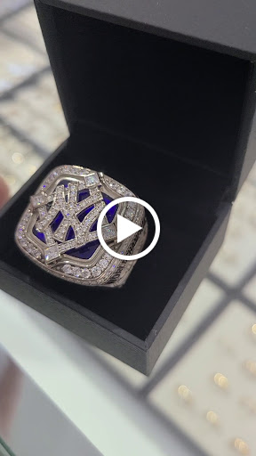 Jewelry Store «Woodbridge Jewelry Exchange», reviews and photos, 1 Woodbridge Center Dr, Woodbridge, NJ 07095, USA