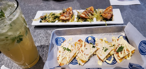 Sports Bar «Dave & Busters», reviews and photos