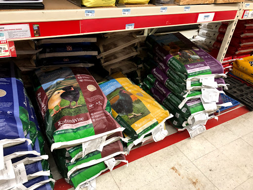 Home Improvement Store «Tractor Supply Co.», reviews and photos, 540 Water St #100, Chardon, OH 44024, USA