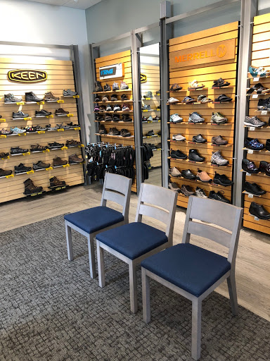 Shoe Store «Coastal Shoes», reviews and photos, 1317 NW U.S. 101, Lincoln City, OR 97367, USA