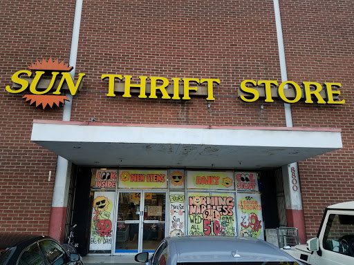 Thrift Store «Sun Thrift Store», reviews and photos, 8800 Foothill Blvd, Sunland-Tujunga, CA 91040, USA