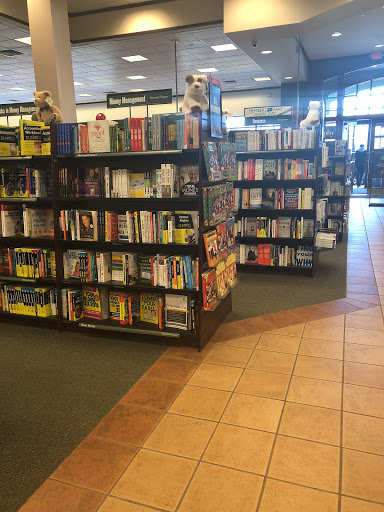 Book Store «Barnes & Noble Booksellers East Brunswick», reviews and photos, 753 New Brunswick Ave, East Brunswick, NJ 08816, USA