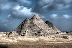 Pyramid of Khufu image