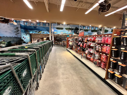 Sporting Goods Store «Bass Pro Shops», reviews and photos, 10040 Gulf Center Dr, Fort Myers, FL 33913, USA