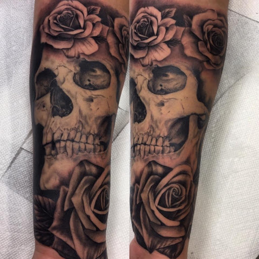 Tattoo Shop «San Antonio Rose Tattoo», reviews and photos, 320 Kitty Hawk Rd, Universal City, TX 78148, USA