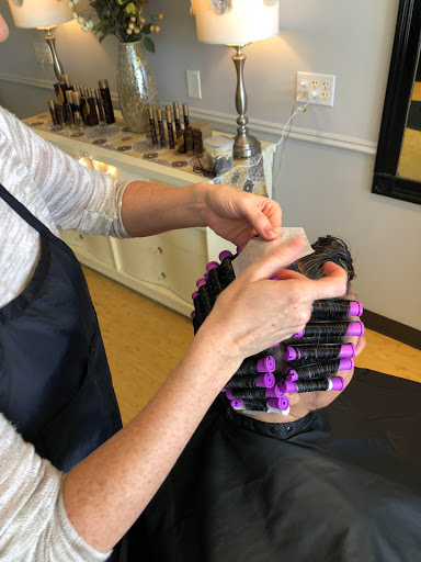 Hair Salon «Mia Bella Salon», reviews and photos, 1735 W Oak St E, Bozeman, MT 59715, USA