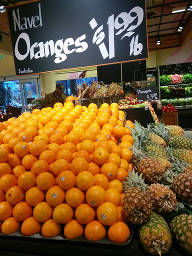 Gourmet Grocery Store «Metropolitan Market Magnolia», reviews and photos, 3830 34th Ave W, Seattle, WA 98199, USA