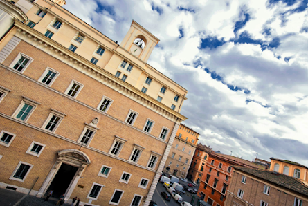 Pontificia Università della Santa Croce Piazza di Sant'Apollinare, 49, 00186 Roma RM, Italia