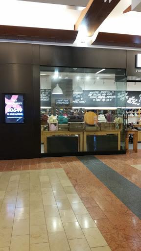 Cosmetics Store «Lush Cosmetics», reviews and photos, 2002 Annapolis Mall Rd, Annapolis, MD 21401, USA