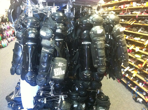 Sporting Goods Store «Play It Again Sports», reviews and photos, 15 S Main St, West Hartford, CT 06107, USA