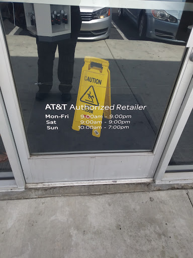 Cell Phone Store «AT&T Authorized Retailer», reviews and photos, 3530 W Century Blvd #105, Inglewood, CA 90303, USA