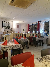 Atmosphère du Restaurant LE COLIBRI à La Chapelle-des-Marais - n°1