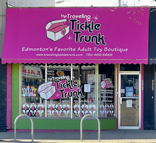 The Traveling Tickle Trunk