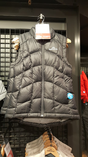 Stores to buy women's down jackets Melbourne