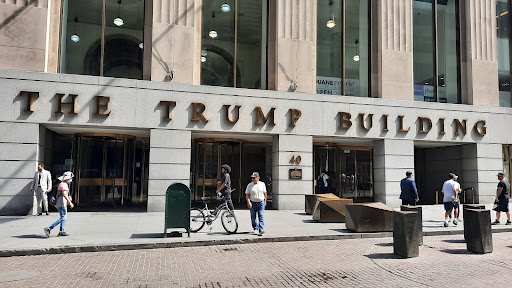 AT&T, 82 Wall St, New York, NY 10005, USA, 