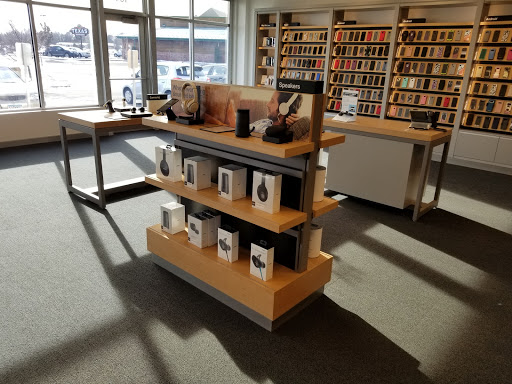 Cell Phone Store «Verizon», reviews and photos, 2740 Main St NW #104, Coon Rapids, MN 55448, USA