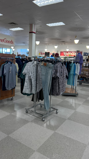 Department Store «T.J. Maxx & HomeGoods», reviews and photos, 103 S Mt Juliet Rd #610, Mt Juliet, TN 37122, USA