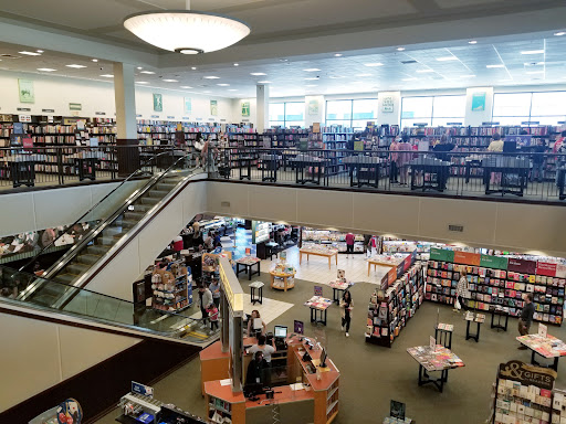Book Store «Barnes & Noble», reviews and photos, 1201 Lake Woodlands Dr, The Woodlands, TX 77380, USA