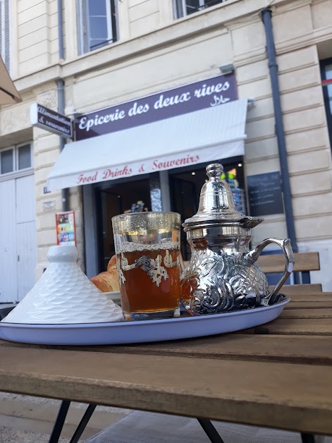 Snack Les Deux Rives à Marseille (Bouches-du-Rhône 13)
