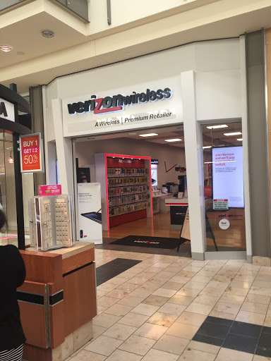 Verizon Authorized Retailer - A Wireless, 100 Robinson Centre Drive #1600, Pittsburgh, PA 15205, USA, 