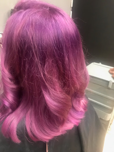 Beauty Salon «Studio 786 Beauty Salon», reviews and photos, 1714 E Roosevelt Rd, Wheaton, IL 60187, USA