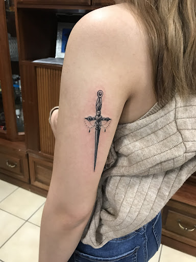 Explore amore tattoo ideas, creative tattoo ideas in Albuquerque, available at Albuquerque Ink tattoo College Plaza